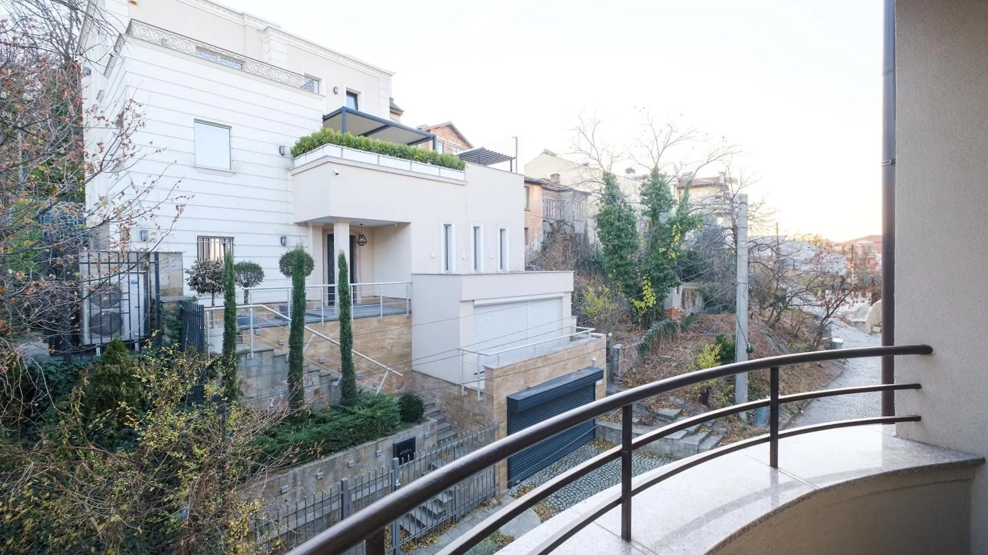 プロヴディフ The Hill House Free Parkingヴィラ 別荘